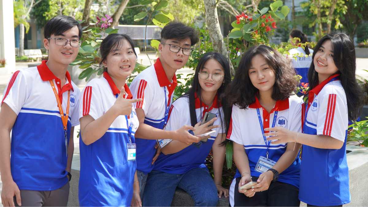 Học phí UEH 2023-2024 cập nhật mới nhất chương trình liên kết quốc tế