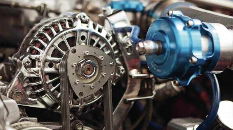 Những dấu hiệu để nhận biết được máy phát điện ô tô bị hỏng