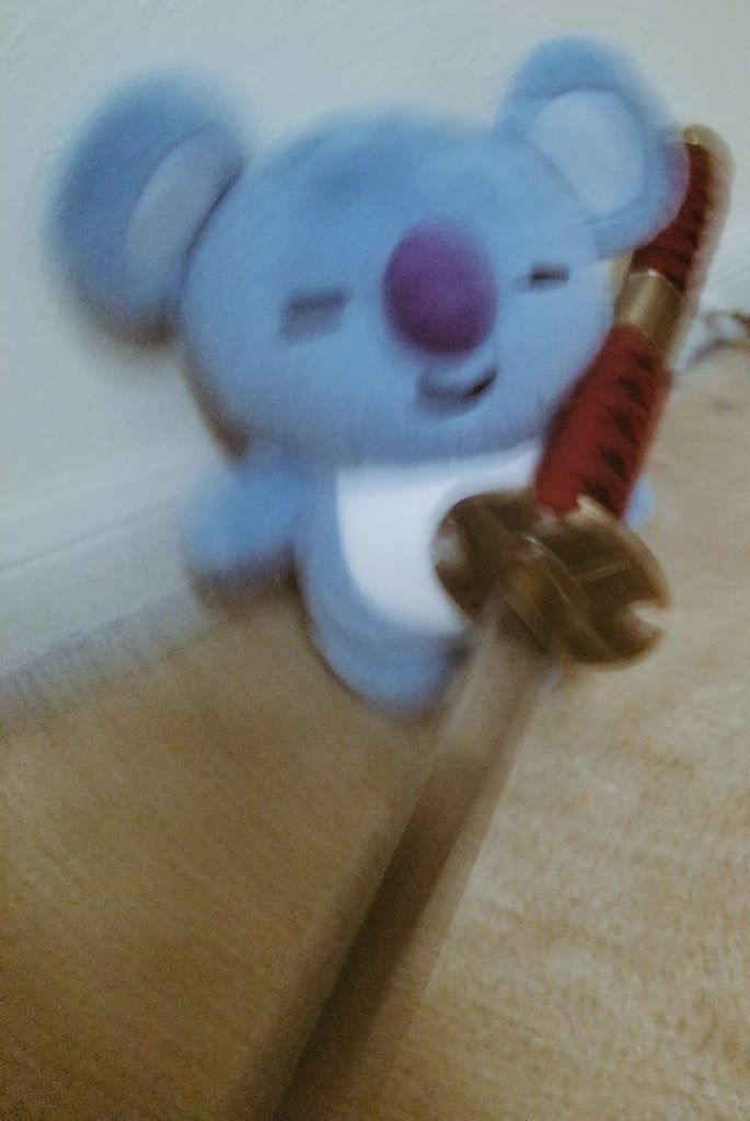 Tui cầm dao, chứ không cầm cảm xúc nữa đâu