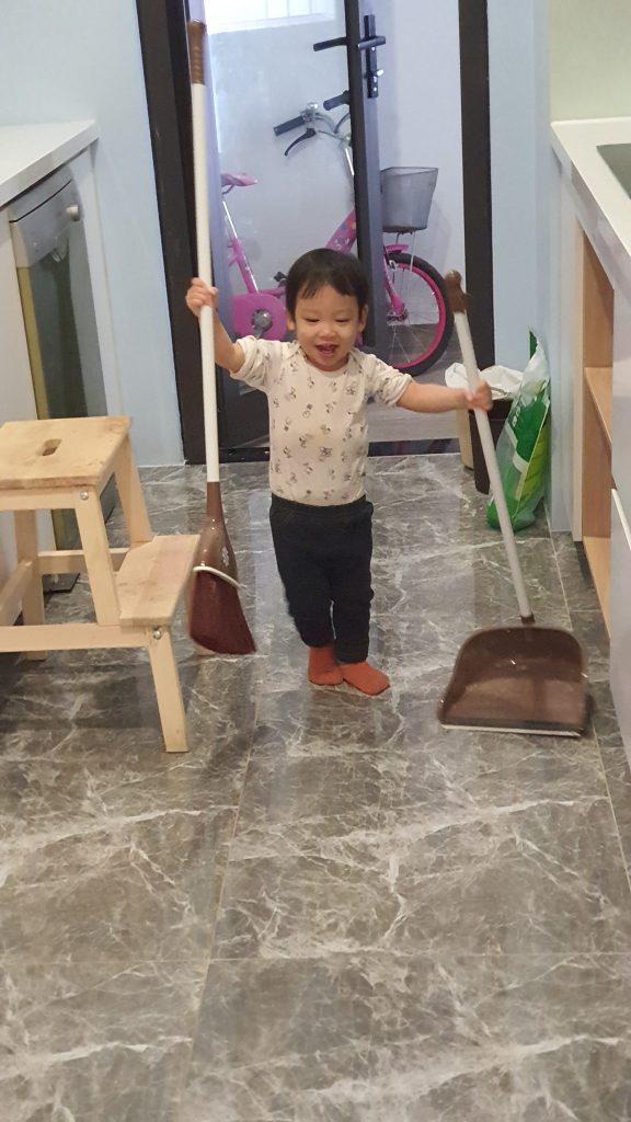 Bám mẹ - Nhõng nhẽo - giai đoạn trên 1 tuổi 22