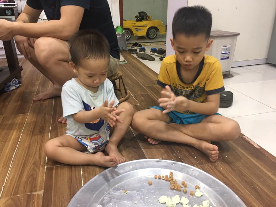 Bám mẹ - Nhõng nhẽo - giai đoạn trên 1 tuổi 23