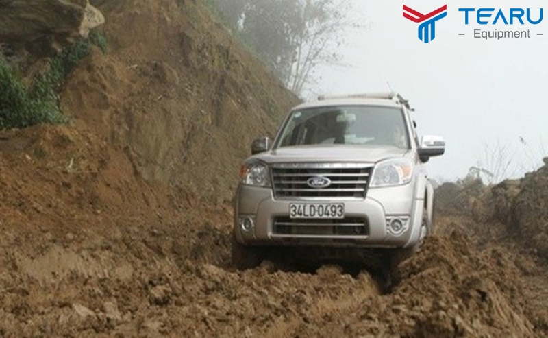 Thử dùng tới kích