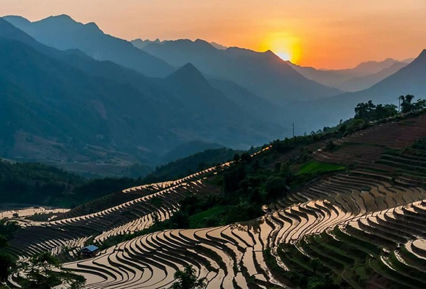 Tả cảnh đẹp đất nước mẫu 11: Hồ Gươm