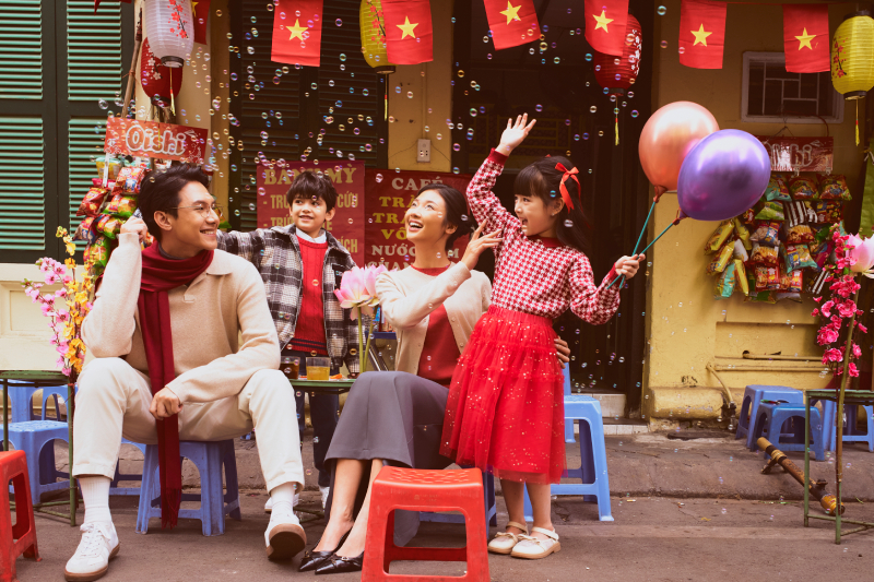 chụp ảnh tết với gia đình