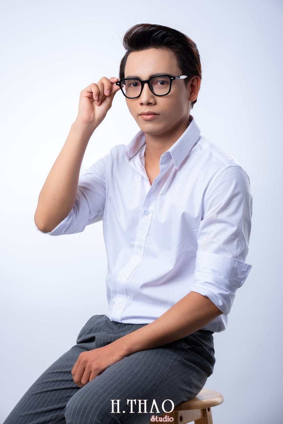 Anh nam nghe thuat 4 - 35 cách tạo dáng chụp ảnh nam ngầu chất ngất - HThao Studio