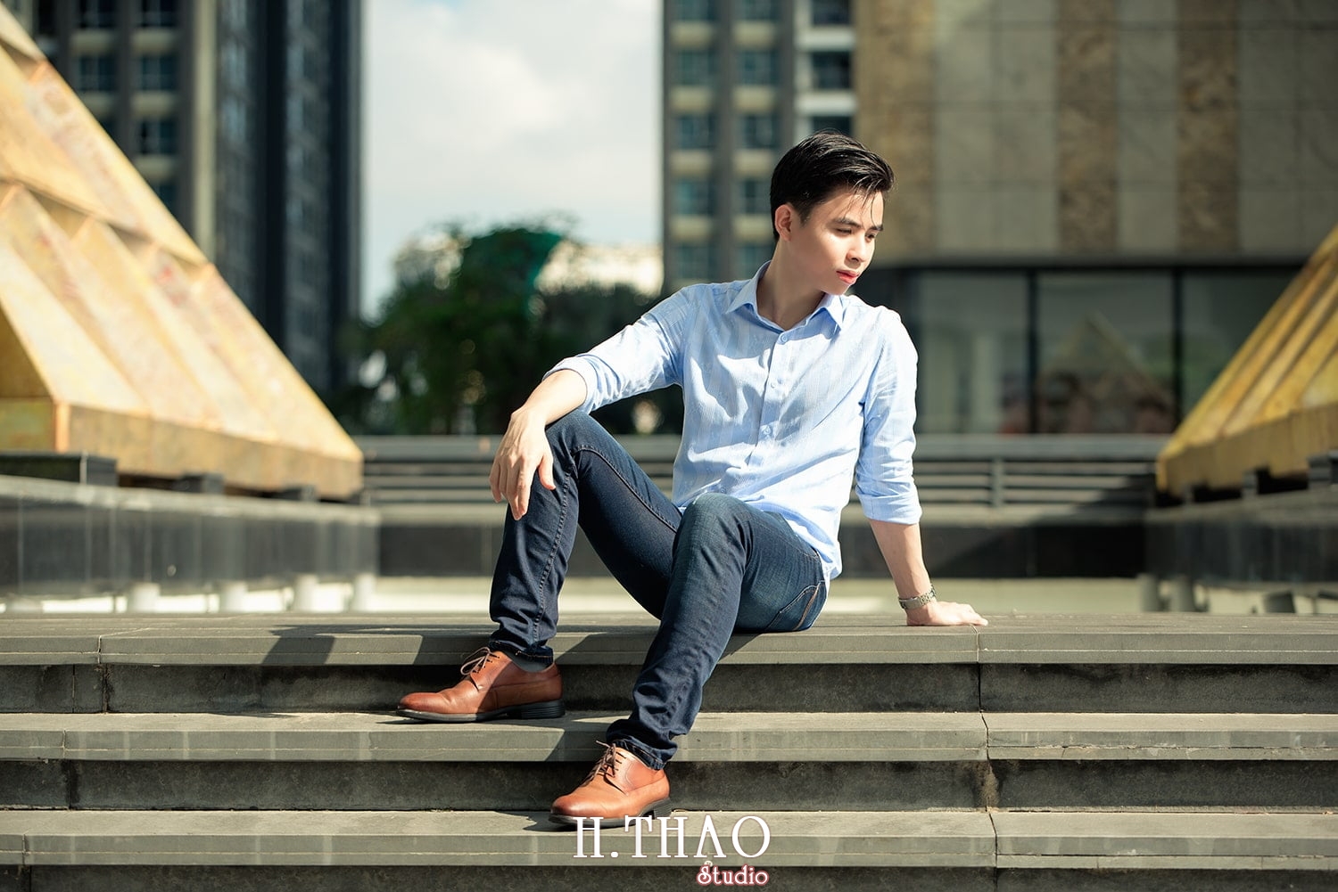 anh nam ngau 2 - 35 cách tạo dáng chụp ảnh nam ngầu chất ngất - HThao Studio