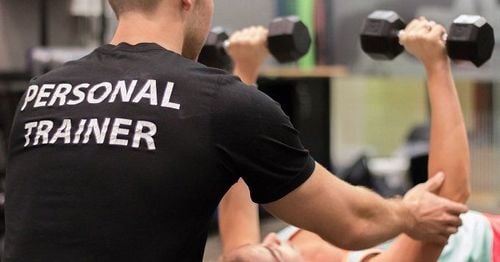 Bạn có thể tập tại nhà với những khối tạ phù hợp với mức tập luyện