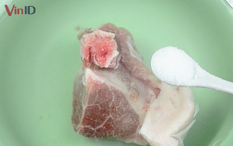 Sử dụng đường để rã đông thịt