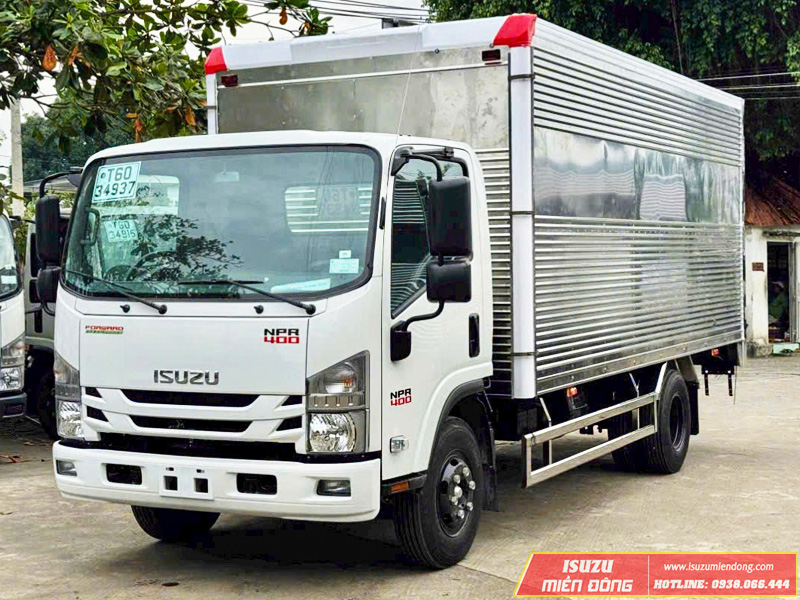 Xe tải Isuzu NPR 400 3.5 tấn thùng kín (NPR85KE5)