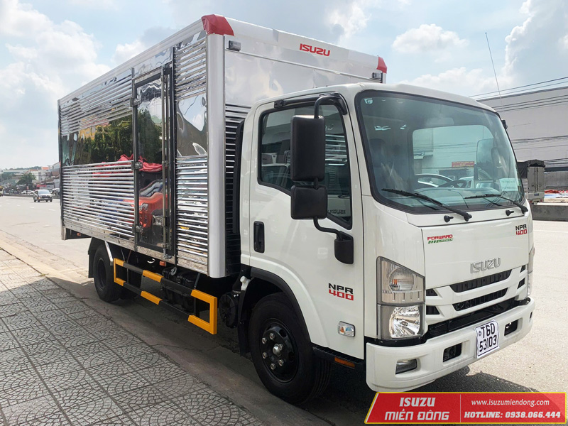 Xe tải Isuzu NPR 400 3.5 tấn Euro 5 mới nhất 2025