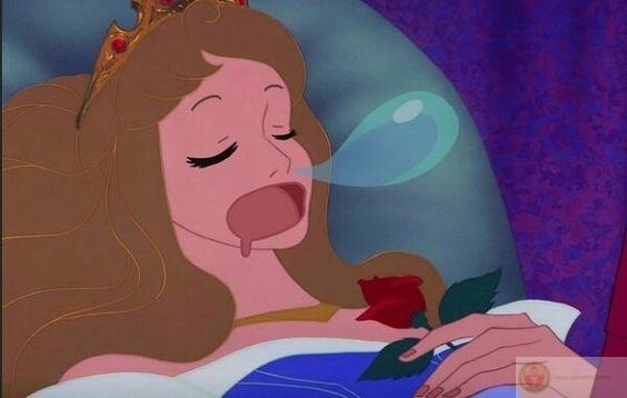 Meme công chúa ngủ nhiều