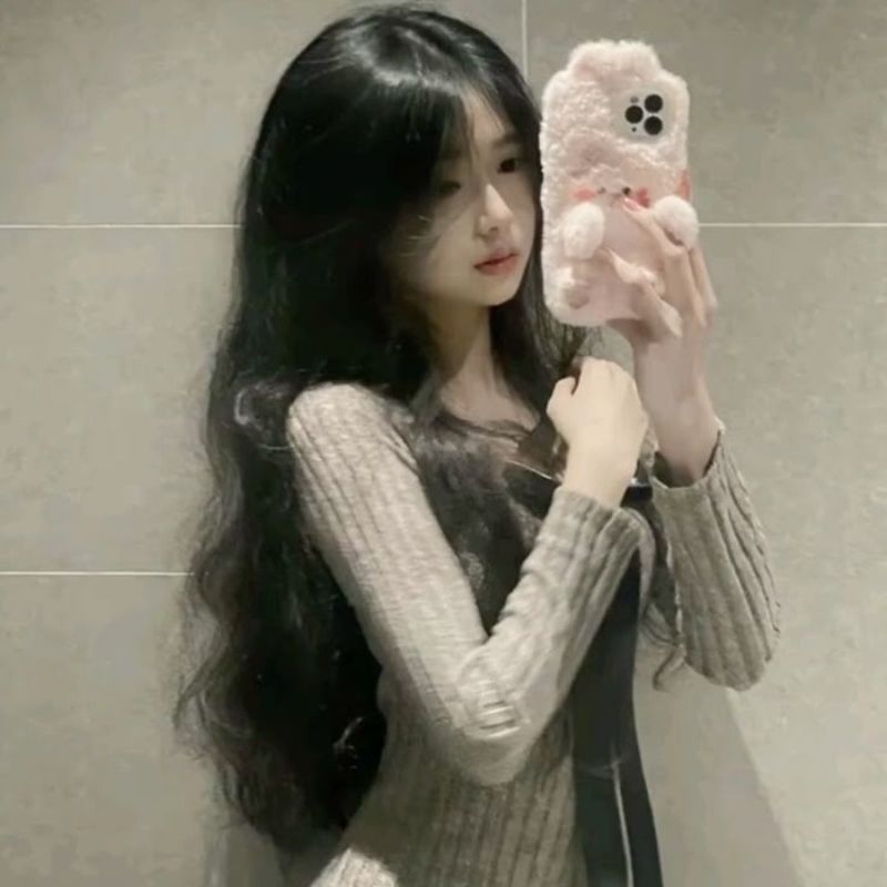 avatar gái k10 chụp ảnh soi gương