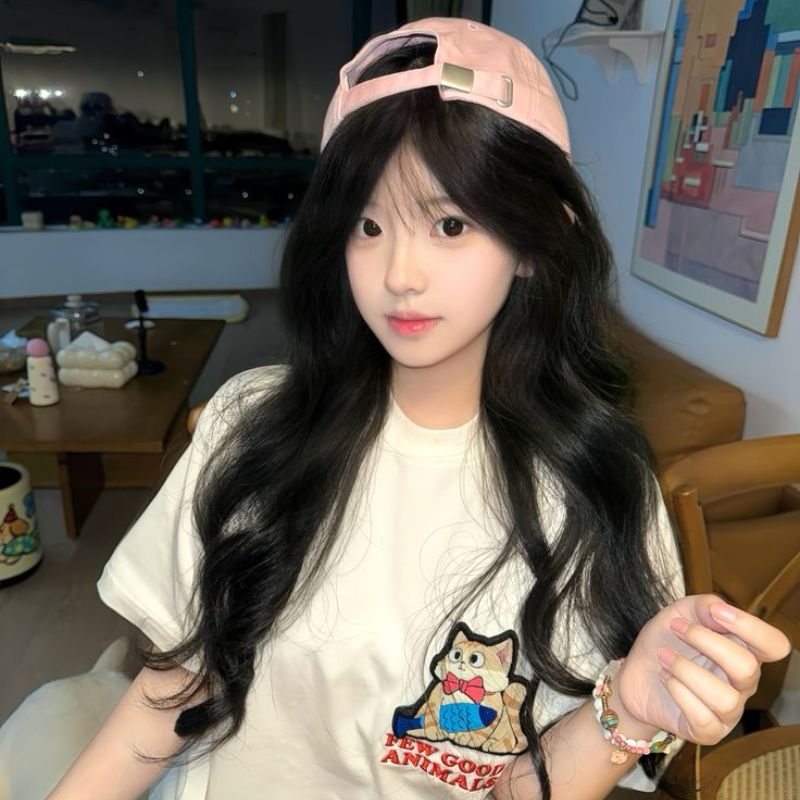 avatar gái đẹp k10 đội nón