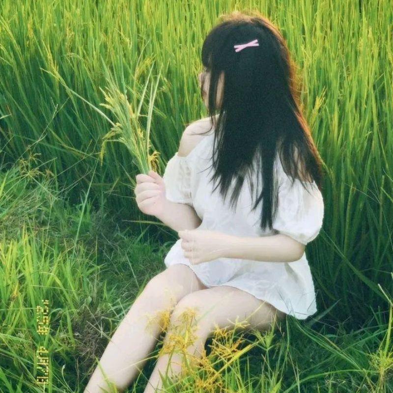 Ảnh che mặt gái xinh k10