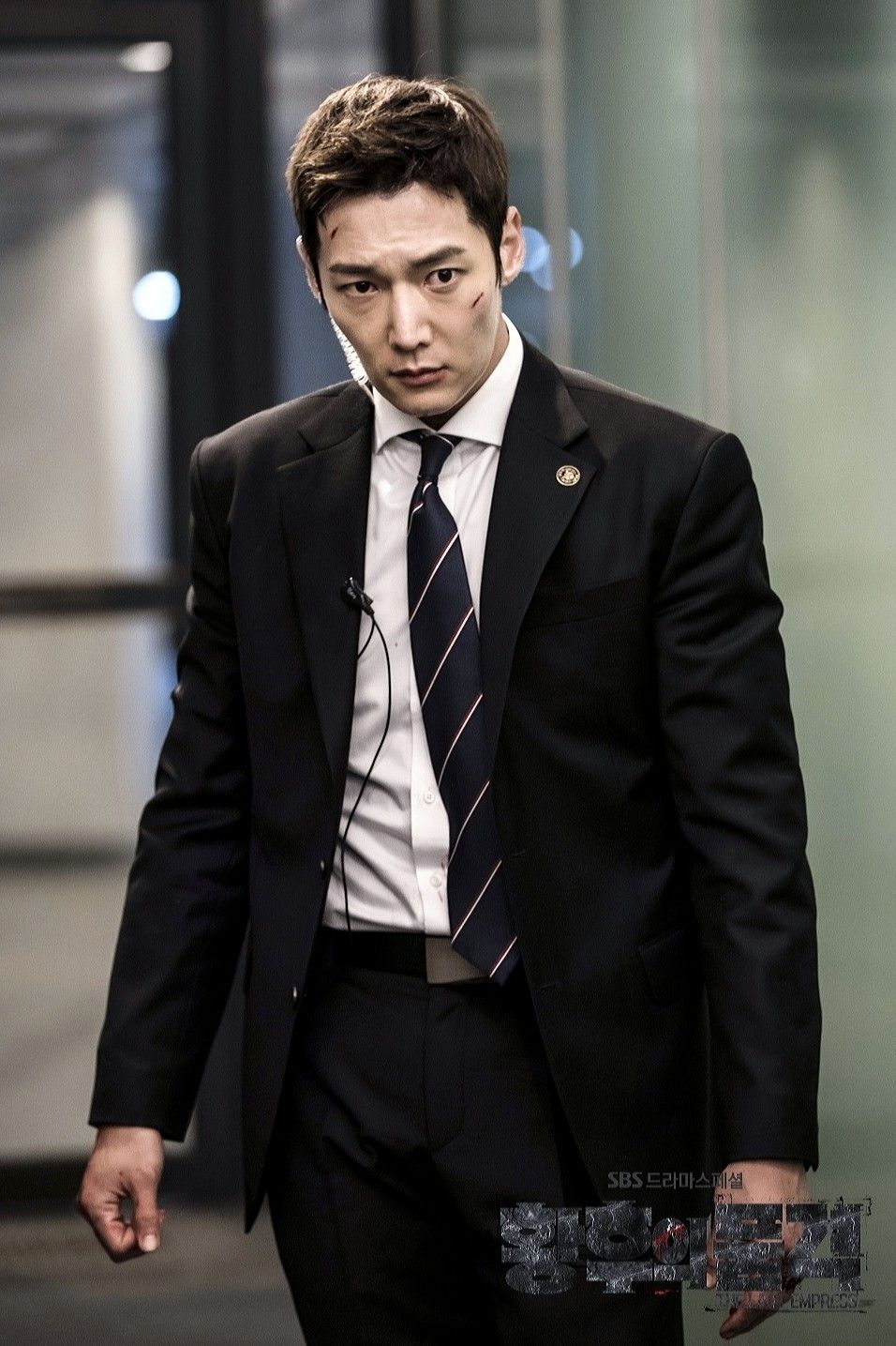 choi jin huyk ở bể bơi