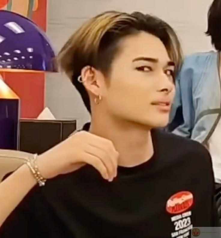 Ảnh lườm hài hước