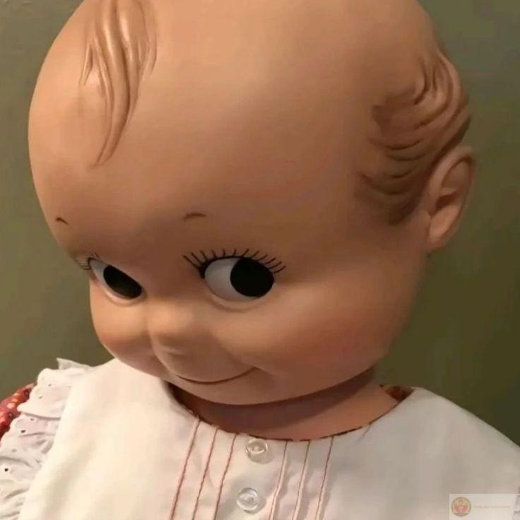 Meme lườm sáng tạo thường mang lại hiệu ứng bất ngờ và rất đáng để lan truyền