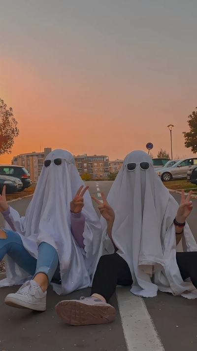 wallpaper bạn thân lầy lội đáng yêu đẹp 4K