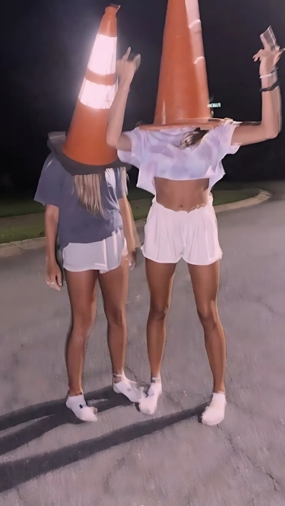 nền bạn thân đôi vô tri buồn cười full HD cho android