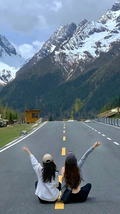 nền bạn thân là người thật 2 người cute cho android