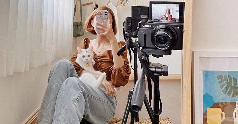 Cách cầm điện thoại khi chụp ảnh