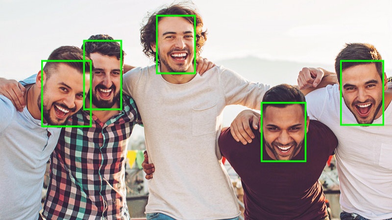 Chụp ảnh nhận diện nụ cười trên điện thoại