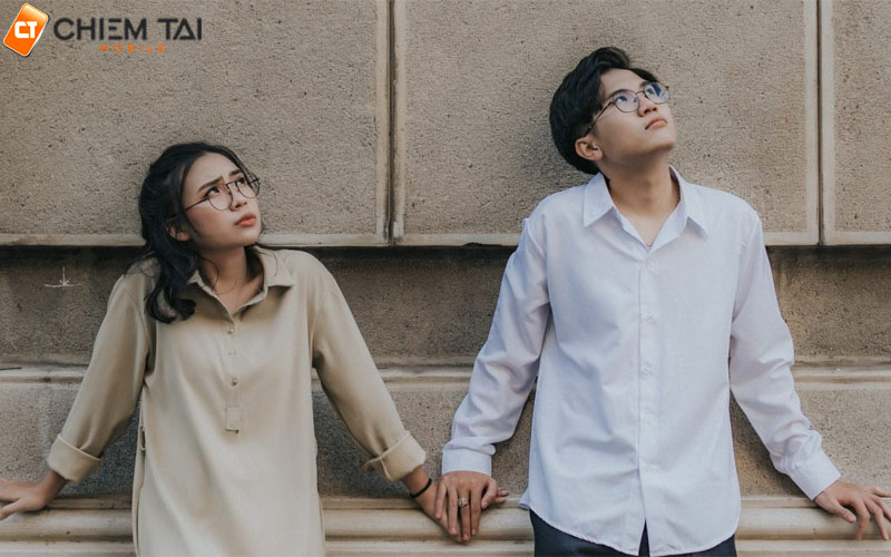 Tạo dáng giống nhau khi chụp ảnh