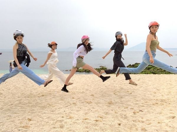 Cách tạo dáng chụp ảnh tập thể đẹp