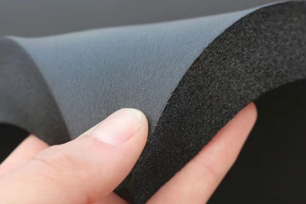 Bảo ôn cao su lưu hóa có nhiều ưu điểm nổi bật