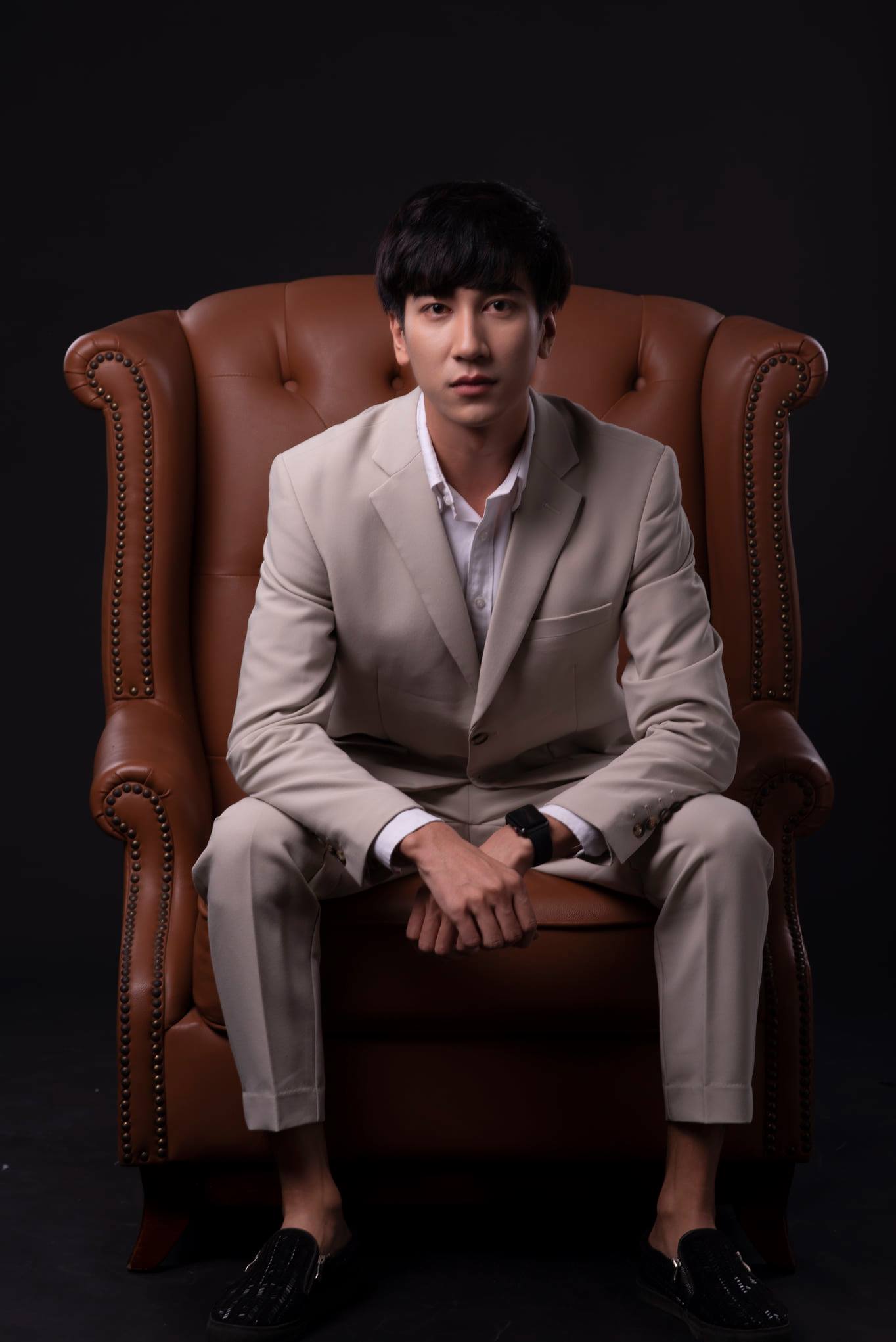 Tiệm ảnh doanh nhân 1990