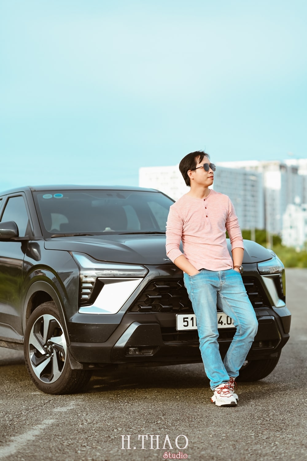 Anh chup voi xe oto - TOP #6 concept chụp ảnh nam nghệ thuật cực chất - HThao Studio