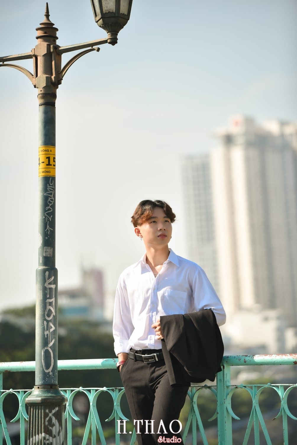 Anh nam buon 6 min - TOP #6 concept chụp ảnh nam nghệ thuật cực chất - HThao Studio