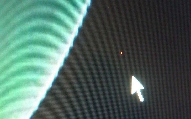 Điểm chết màn hình laptop là gì? Cách kiểm tra và khắc phục