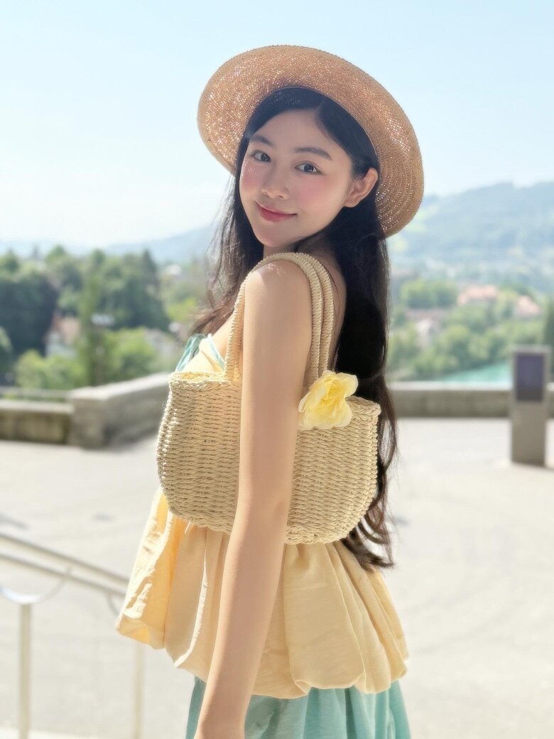 Con gái Quyền Linh nhận được nhiều sự quan tâm, sở hữu kênh TikTok cá nhân gần 2 triệu người theo dõi.