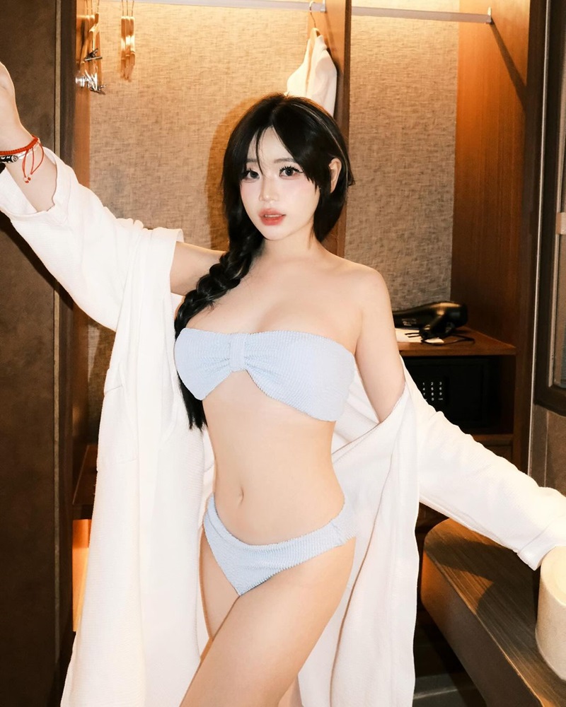 ảnh gái xinh hở hang ngọt