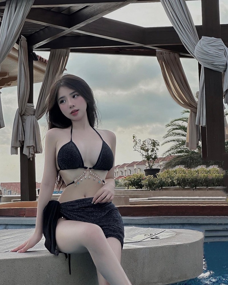 gái xinh hở hang gợi cảm