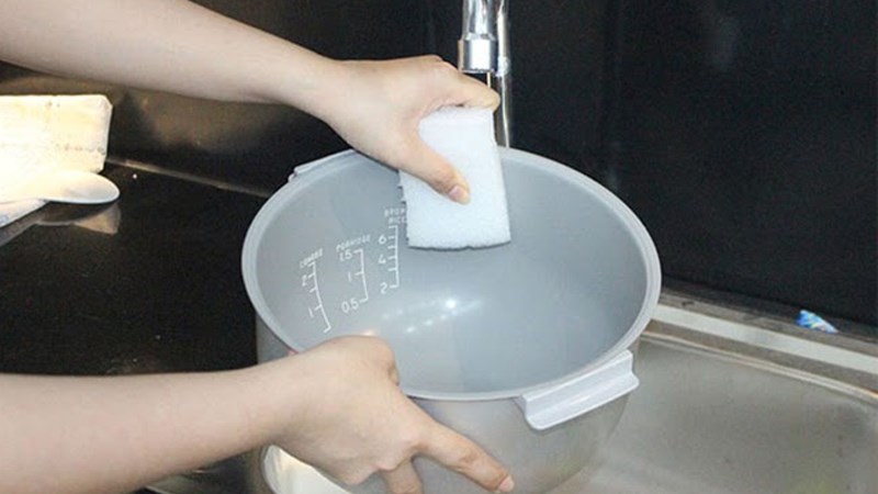 Những lưu ý cần thiết khi nấu cơm bằng nồi cơm điện mà bạn nên biết đến