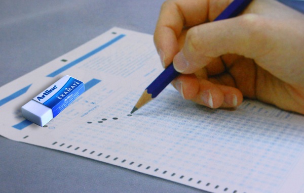 Tốt nghiệp THPT: Tất tần tật bí kíp khoanh lụi đạt điểm cao nhất khi làm bài thi trắc nghiệm