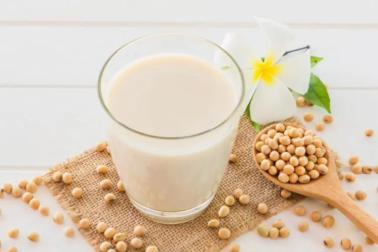 Chế độ ăn cho nàng ngực lép