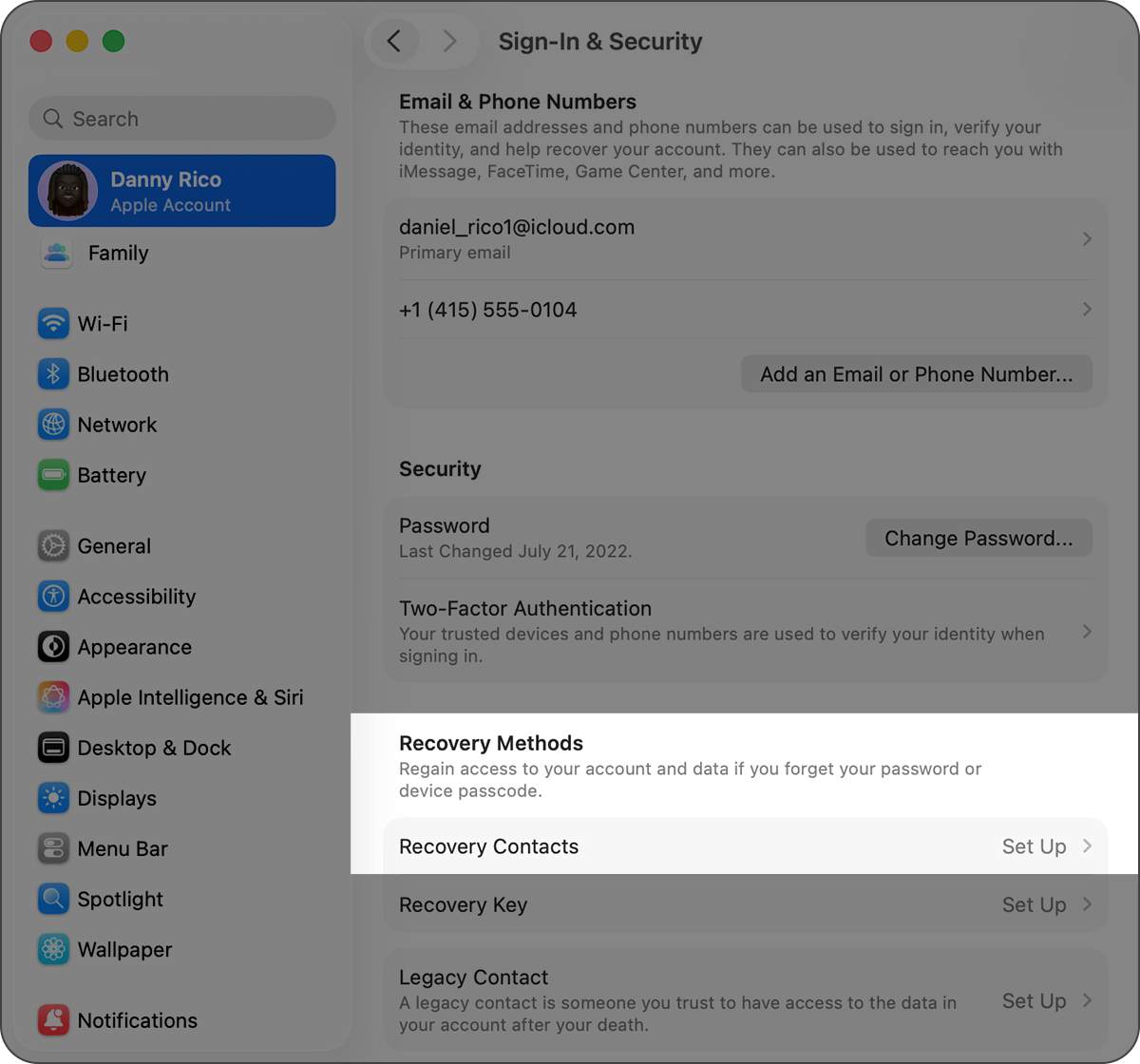 Máy Mac hiển thị Cài đặt hệ thống và cách thêm Liên hệ khôi phục