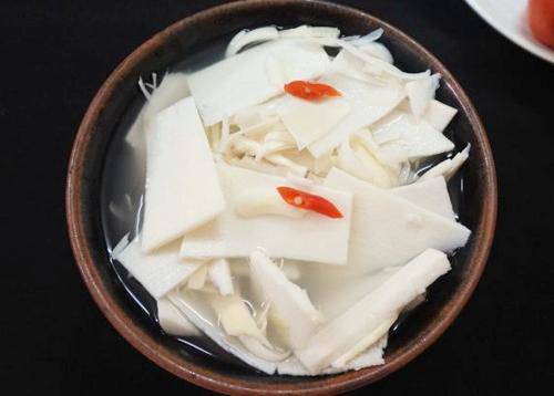 Cách ngâm măng ớt chua ngon, không bị màng hay nổi váng - 6