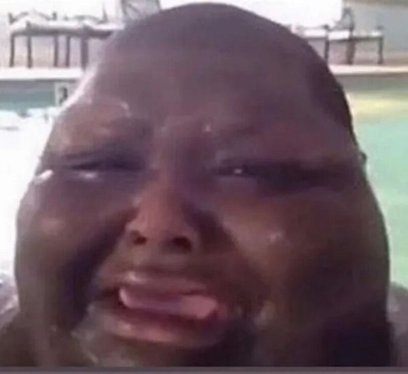 Meme anh da đen buồn, thất vọng