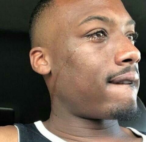 Lặng im quá lâu, nước mắt bắt đầu lên tiếng