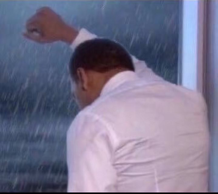 Tôi từng khóc chỉ vì một tin nhắn không hồi đáp