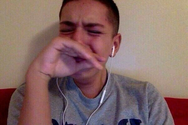 Không ai hiểu những giọt nước mắt đằng sau nụ cười