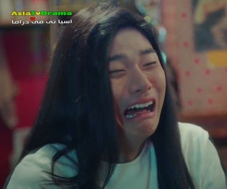 Đằng sau nụ cười là nước mắt chưa khô