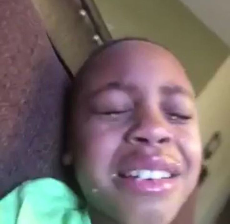 Giả vờ mạnh mẽ đến bao giờ mới được khóc?