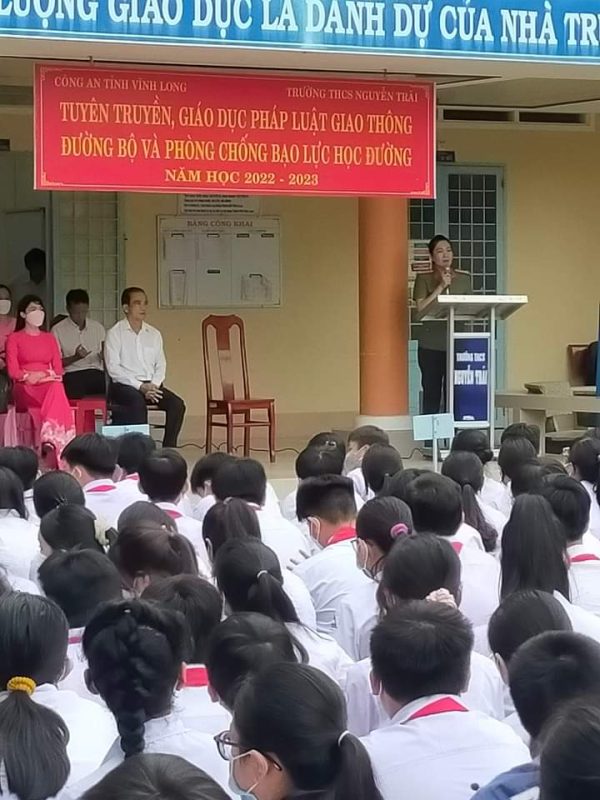 SỰ KẾT HỢP CHẶT CHẼ GIỮA NHÀ TRƯỜNG, GIA ĐÌNH VÀ XÃ HỘI ĐỂ GIÁO DỤC, QUẢN LÝ HỌC SINH.