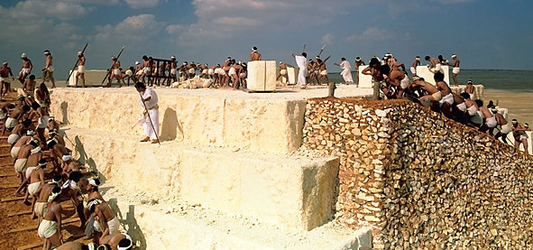 Tùy vào kim tự tháp, thứ tự sắp đặt các viên đá, họ sẽ tạo nên các cấu trúc bên trong khác nhau.