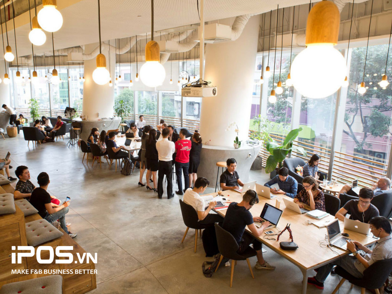 Khách hàng ngồi quá lâu tại quán cafe – Tốt hay không tốt?